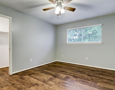 12346 Huntington Venture Drive - Photo Thumbnail 24