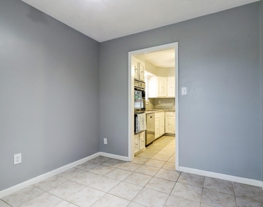 12346 Huntington Venture Drive - Photo Thumbnail 12