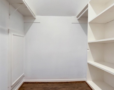 12346 Huntington Venture Drive - Photo Thumbnail 17