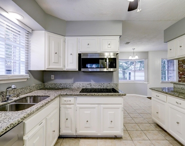 12346 Huntington Venture Drive - Photo Thumbnail 9