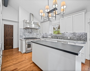 1526 Adkins Road - Photo Thumbnail 4