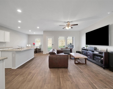 13854 Rock Island Trail - Photo Thumbnail 9