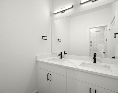 2729 Solbrook Lane - Photo Thumbnail 20