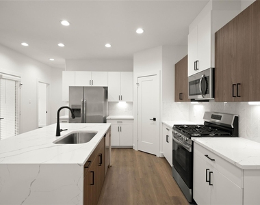 2729 Solbrook Lane - Photo Thumbnail 4
