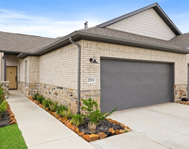 2729 Solbrook Lane - Photo Thumbnail 25