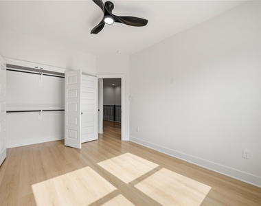 8210 Lawler Street - Photo Thumbnail 15