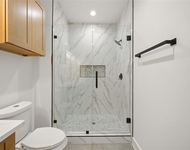 8210 Lawler Street - Photo Thumbnail 23