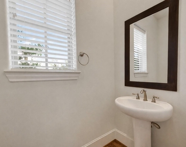 705 Delano Street - Photo Thumbnail 24