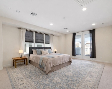 705 Delano Street - Photo Thumbnail 34
