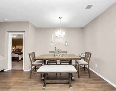 15435 Sicomoro Viejo Street - Photo Thumbnail 7