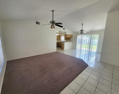 8224 Autumn Oak Avenue - Photo Thumbnail 5