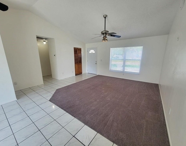 8224 Autumn Oak Avenue - Photo Thumbnail 3
