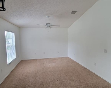 226 Agua Vista Street - Photo Thumbnail 8