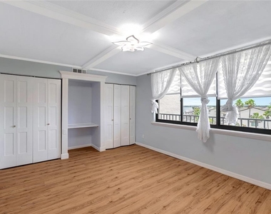 1581 Gulf Boulevard - Photo Thumbnail 21