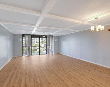 1581 Gulf Boulevard - Photo Thumbnail 9