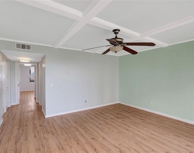 1581 Gulf Boulevard - Photo Thumbnail 16