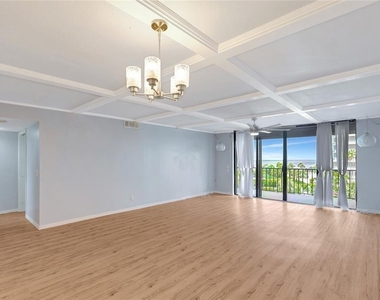 1581 Gulf Boulevard - Photo Thumbnail 10