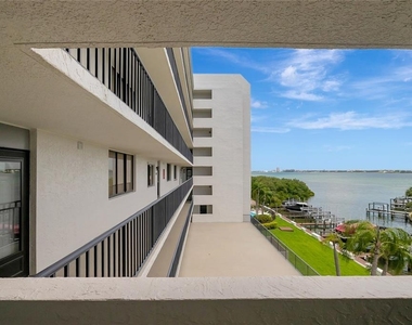 1581 Gulf Boulevard - Photo Thumbnail 29