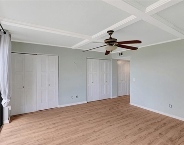 1581 Gulf Boulevard - Photo Thumbnail 15