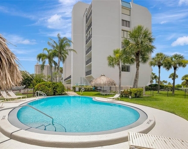 1581 Gulf Boulevard - Photo Thumbnail 33