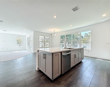 4732 W Wallcraft Avenue - Photo Thumbnail 28