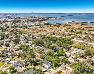 4732 W Wallcraft Avenue - Photo Thumbnail 4