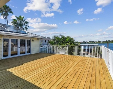 9914 Alavista Drive - Photo Thumbnail 22