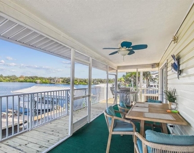 9914 Alavista Drive - Photo Thumbnail 24