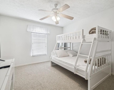9914 Alavista Drive - Photo Thumbnail 18