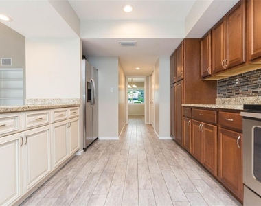 4301 Saltwater Boulevard - Photo Thumbnail 23