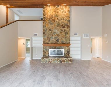 4301 Saltwater Boulevard - Photo Thumbnail 17