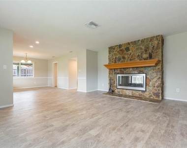4301 Saltwater Boulevard - Photo Thumbnail 10