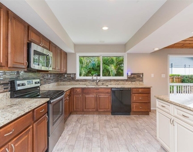 4301 Saltwater Boulevard - Photo Thumbnail 20