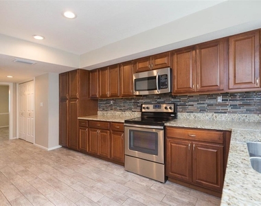 4301 Saltwater Boulevard - Photo Thumbnail 22
