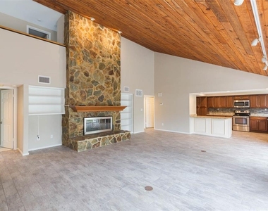 4301 Saltwater Boulevard - Photo Thumbnail 16