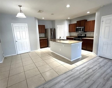4714 Chatterton Way - Photo Thumbnail 10