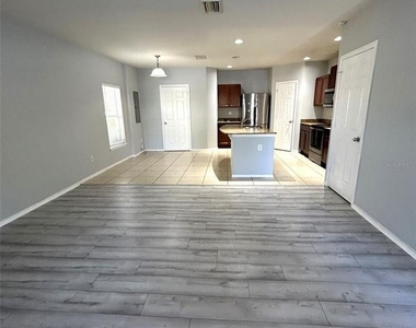 4714 Chatterton Way - Photo Thumbnail 9