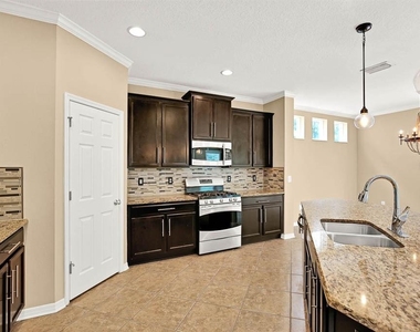 16405 Egret Crossing Lane - Photo Thumbnail 10