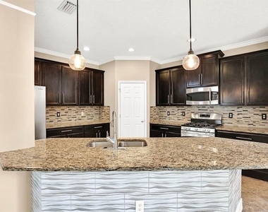 16405 Egret Crossing Lane - Photo Thumbnail 9