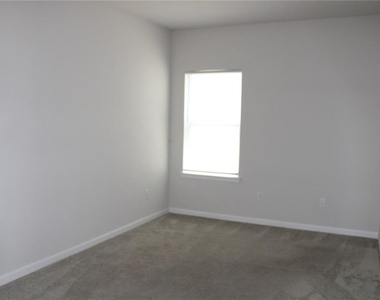 18337 Falling Pine Needle Lane - Photo Thumbnail 8