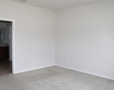 18337 Falling Pine Needle Lane - Photo Thumbnail 3