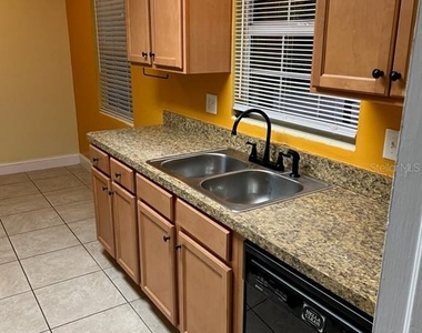 818 Scotland Street - Photo Thumbnail 8