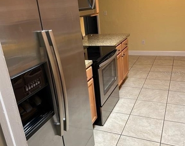 818 Scotland Street - Photo Thumbnail 9