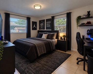 1821 Bellgrove Street - Photo Thumbnail 10