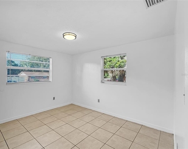 1821 Bellgrove Street - Photo Thumbnail 7