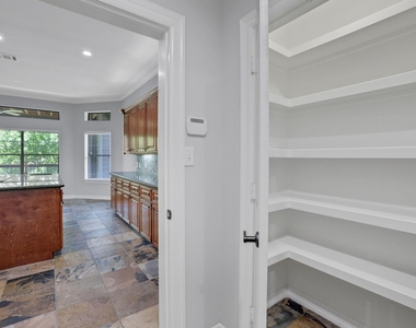 270 Lake Grove Drive - Photo Thumbnail 24