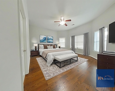 270 Lake Grove Drive - Photo Thumbnail 21