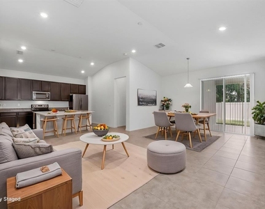 7608 Sunshine Bridge Avenue - Photo Thumbnail 2