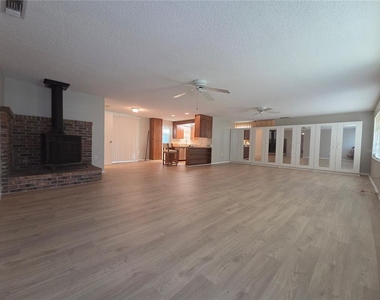 4136 S Lockwood Ridge Road - Photo Thumbnail 3
