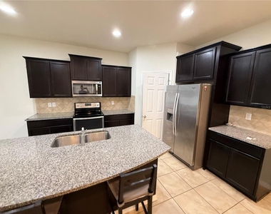 9154 Hillcroft Drive - Photo Thumbnail 18